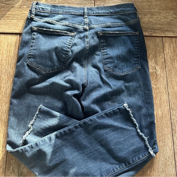 Frame Le Easy Flair Aspire Raw Hem Blue Jeans, Size 31 - Picture 4 of 8